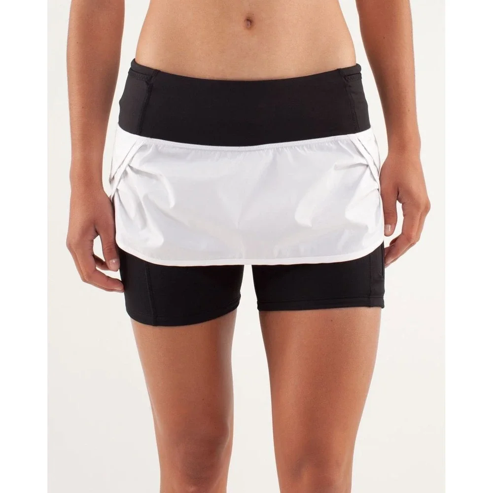 Lululemon Run Pace Setter Skirt Black White Pleated Athletic Skort Womens Size 6
